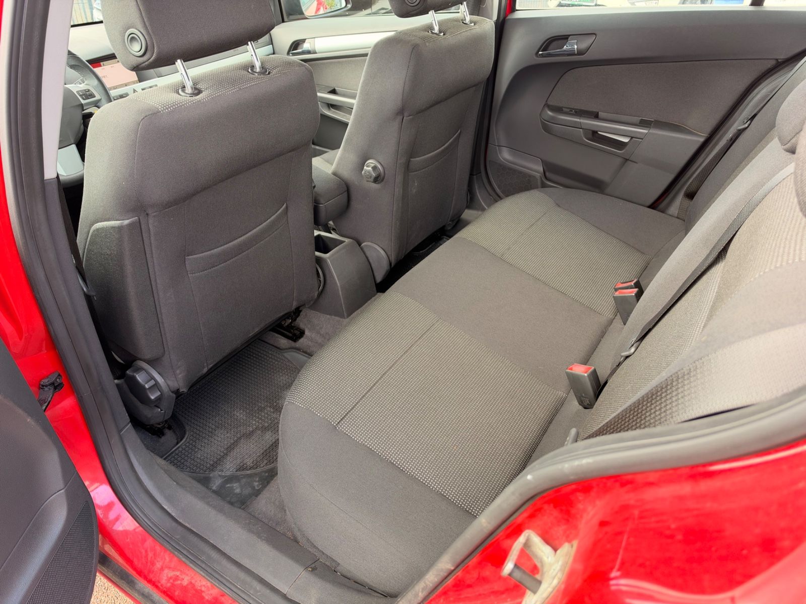 Opel Astra H Lim. Sport "NAVI-XENON-AUTOMATIK – Bild 31