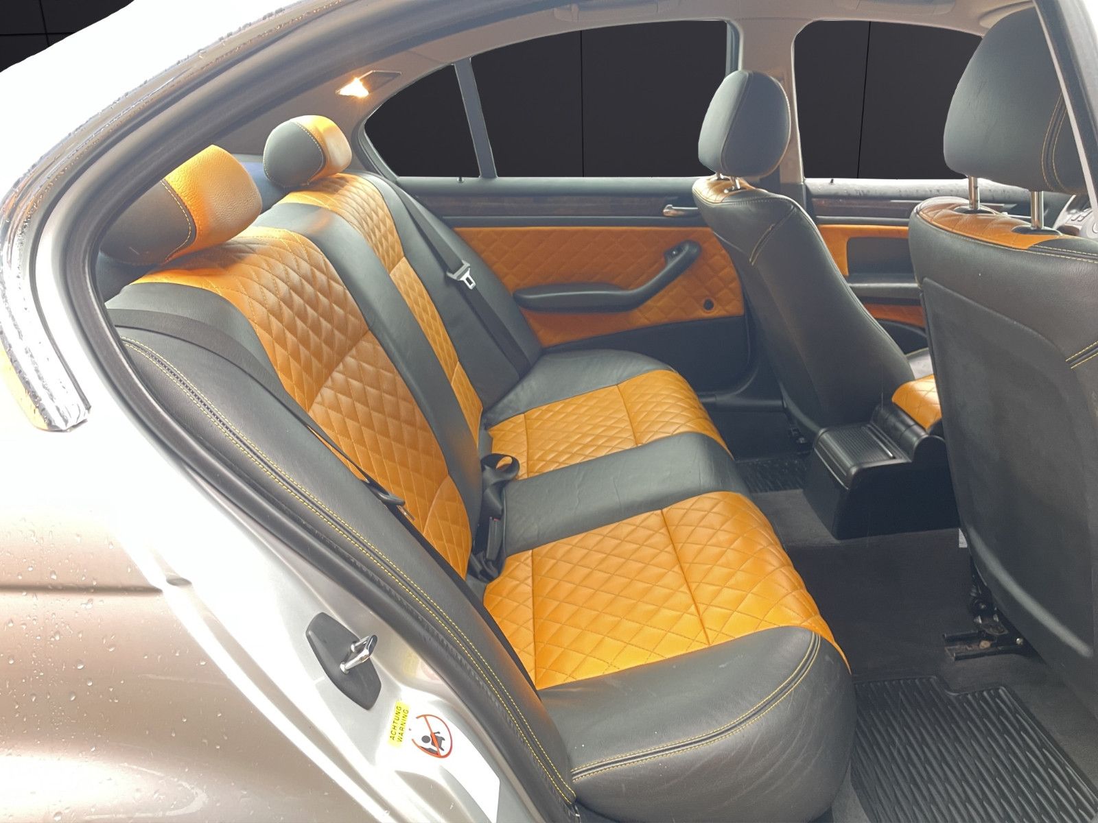 Fahrzeugabbildung BMW 320 Lim. Navi*Xenon*Shzg*Klimaauto