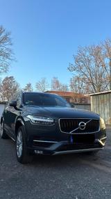 Volvo XC90 D5 AWD Geartronic Momentum  - Volvo XC90 in Halle