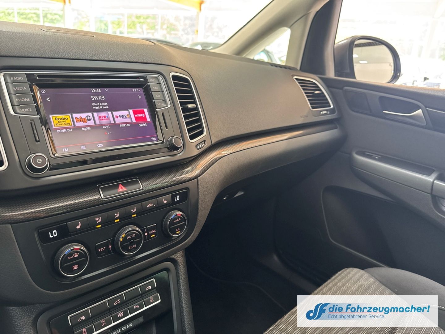 Fahrzeugabbildung SEAT Alhambra Xcellence 7-Sitzer AD AHK-klappbar Memo