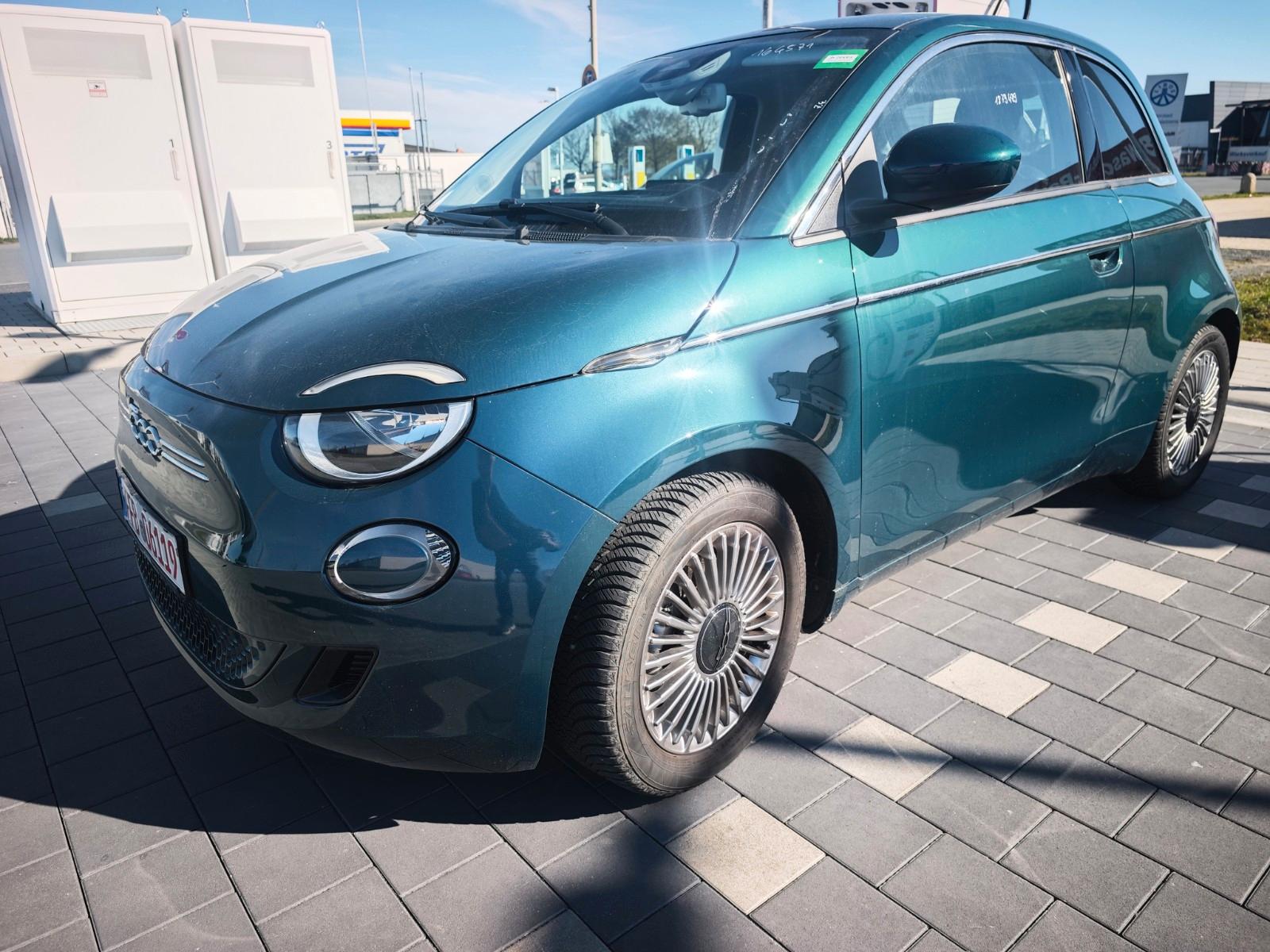 Fiat 500e 500 e Style Paket UConnect Lane