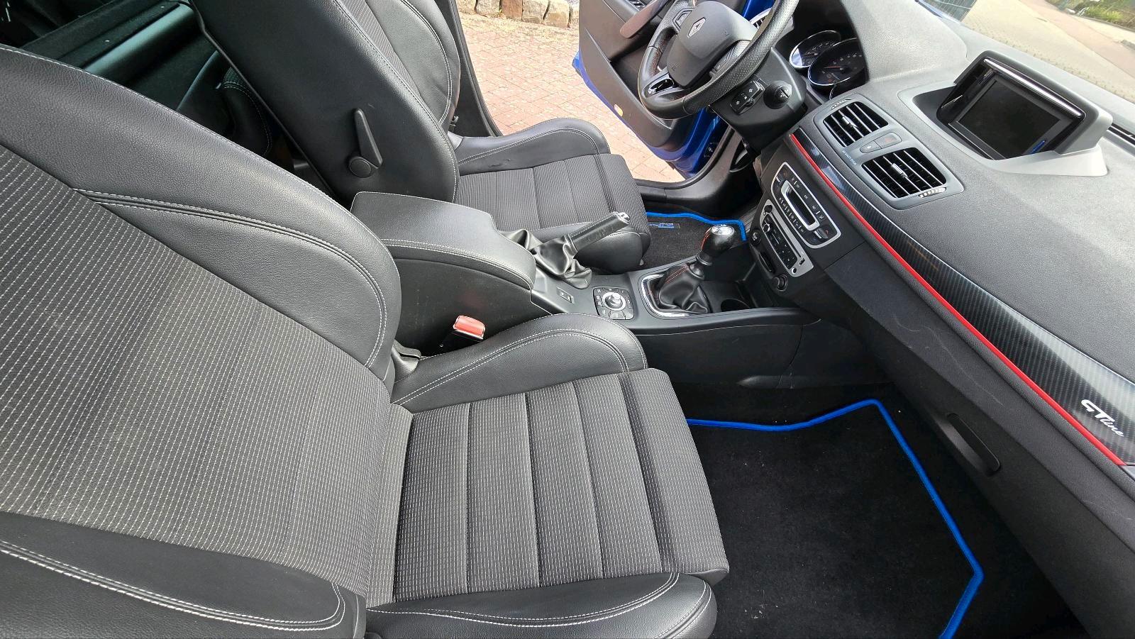 Renault Megane 2012 — photo 12