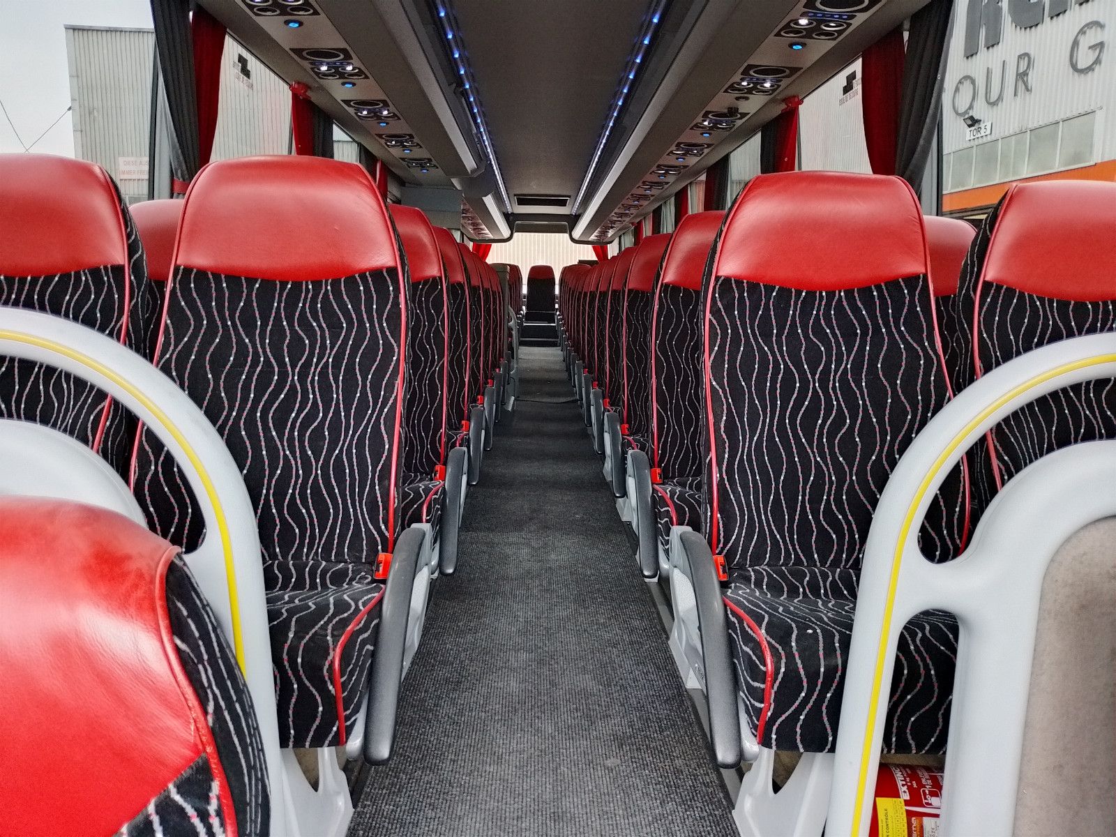 VANHOOL  2019 - Image 24 of 50