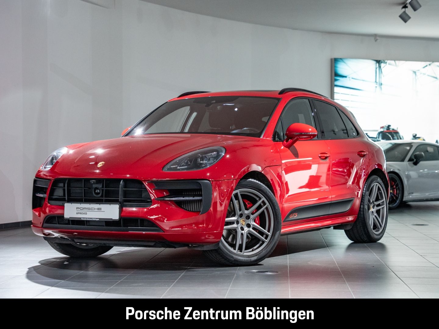 PORSCHE Macan GTS Standheizung SurroundView Luftfederung
