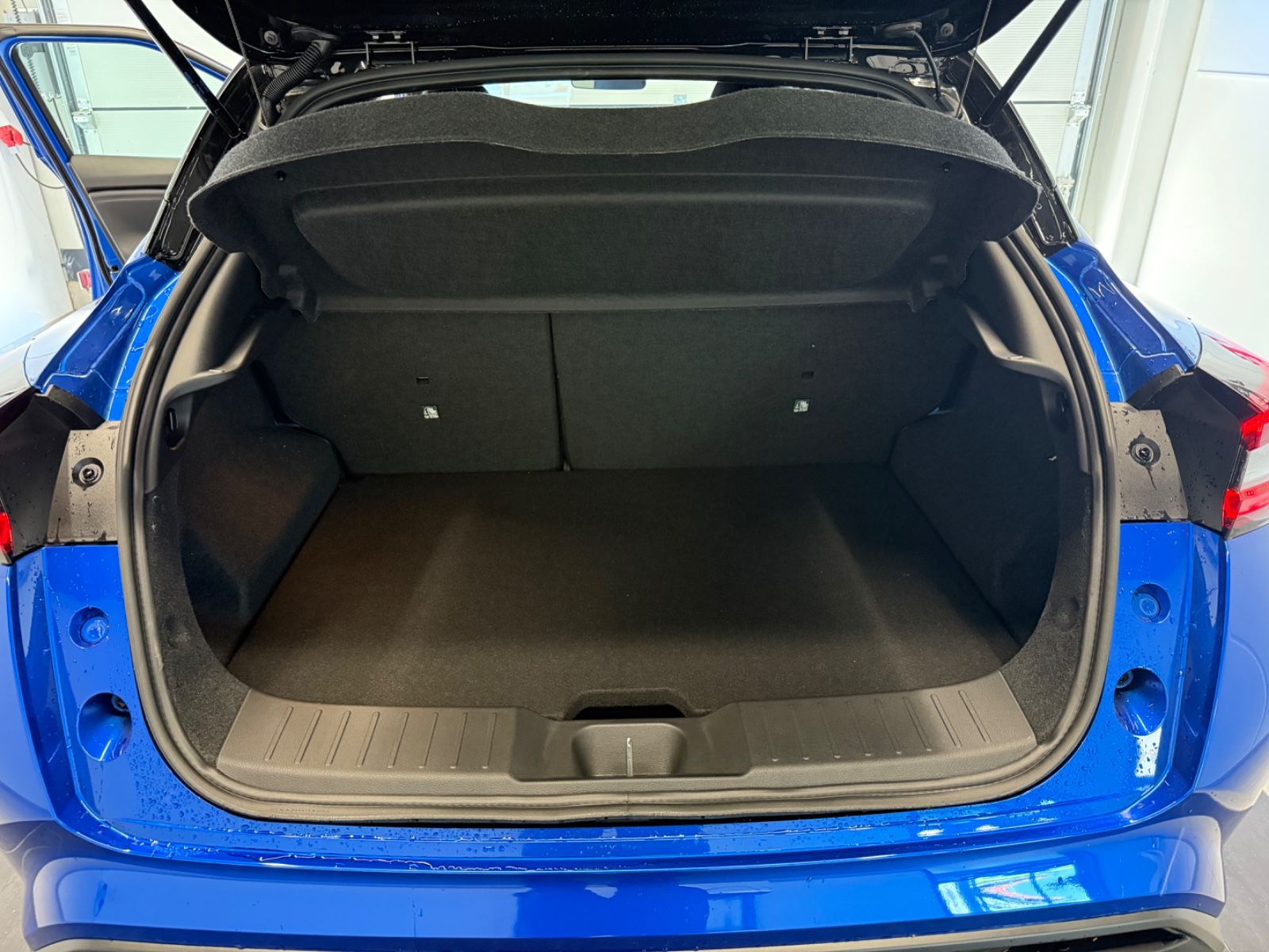 Fahrzeugabbildung Nissan Juke N-Connecta MT - Navi, Winter-P., Teilleder
