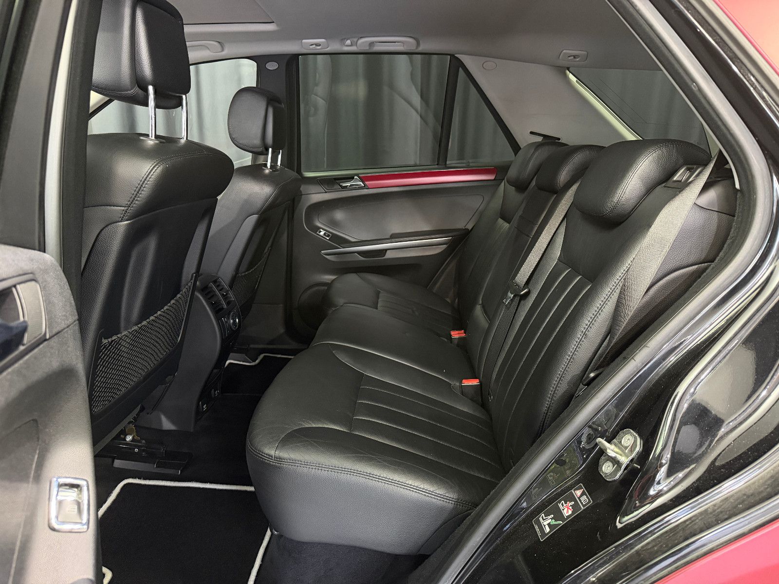 Fahrzeugabbildung Mercedes-Benz ML 500 4Matic 5.0 V8|H&K|PANO|NAVI|AHK
