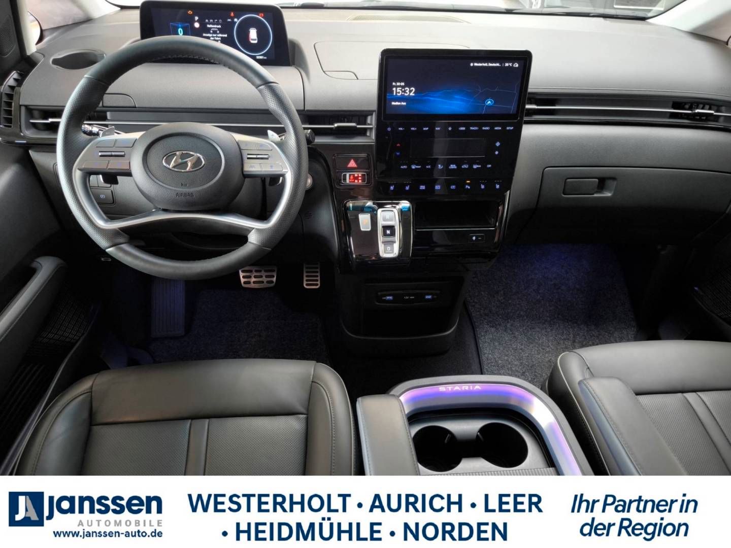 Fahrzeugabbildung Hyundai STARIA SIGNATURE