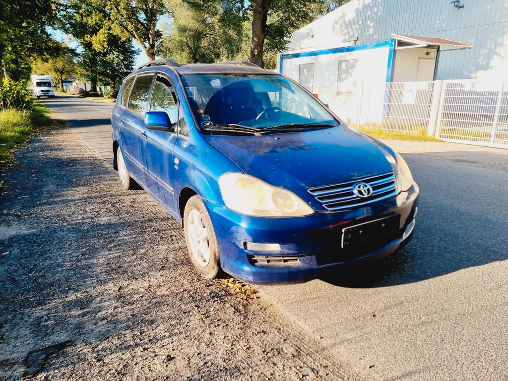 Toyota Avensis Verso