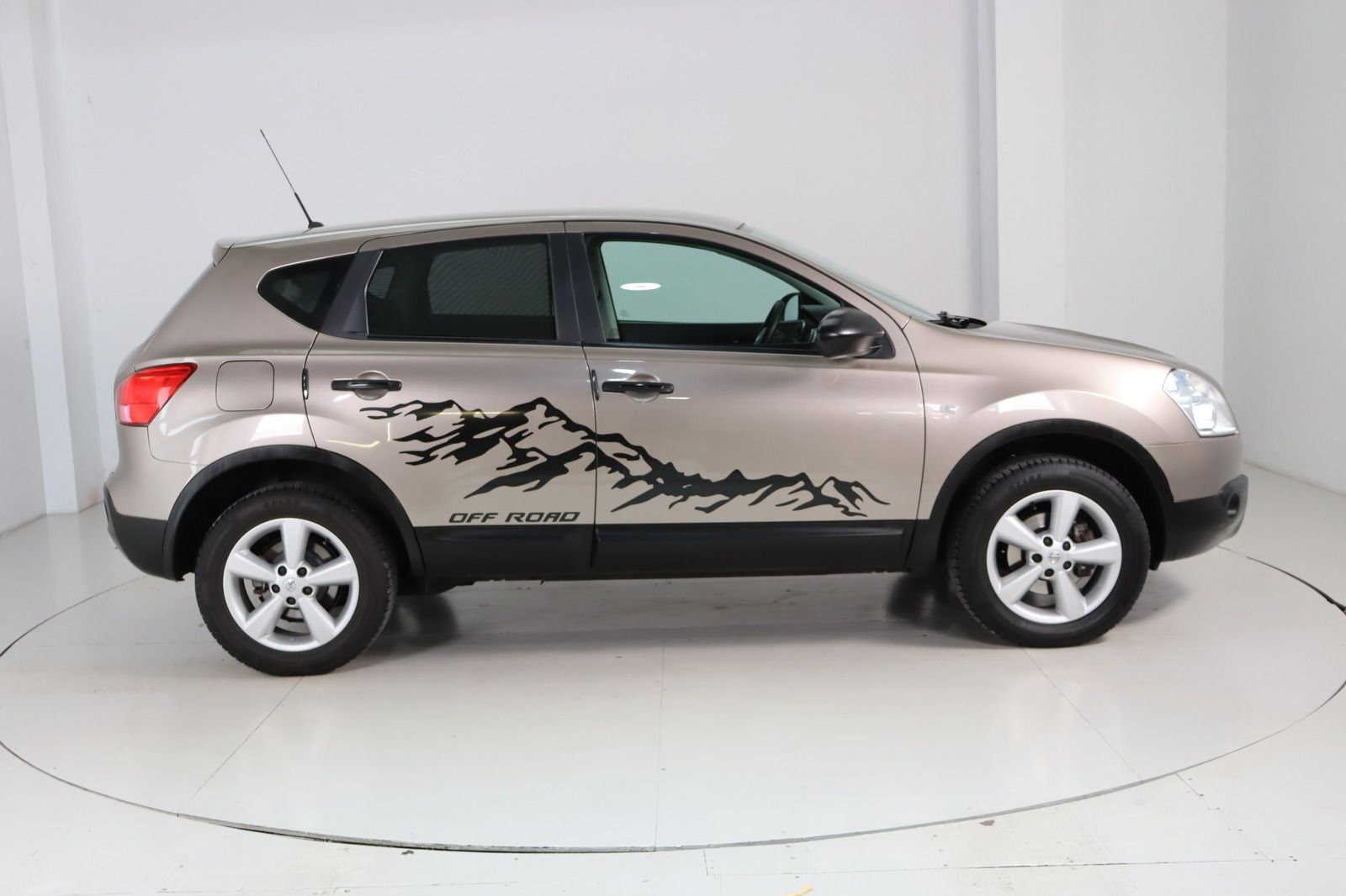 Fahrzeugabbildung Nissan Qashqai 2.0 Acenta 4X4 * AHK * LED *