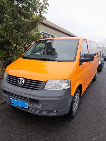 Volkswagen T5 Transporter Kombi lang