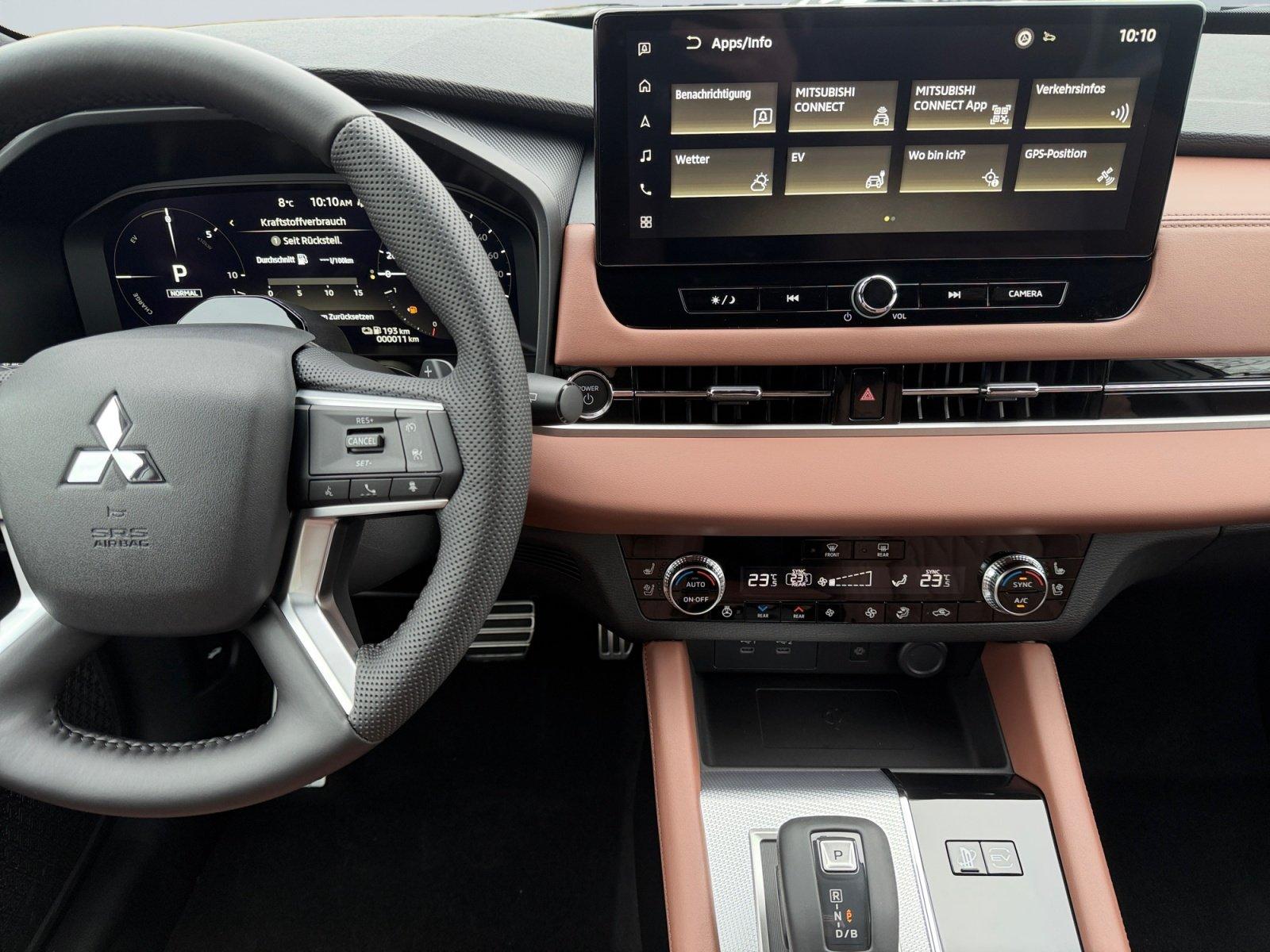 Mitsubishi Outlander Top Luxury 2.4 PHEV ACC+PDC+4xSHZ+NAV