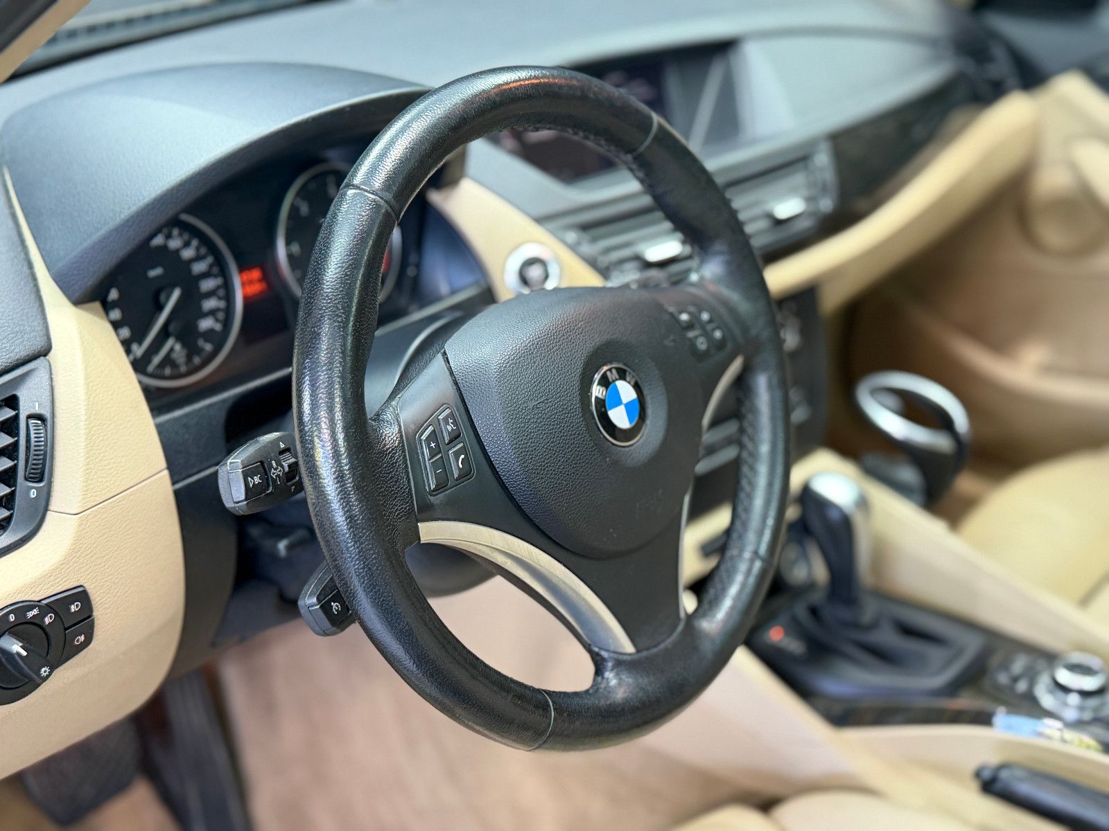 Fahrzeugabbildung BMW X1 xDrive 23d|RF-CAM|PANO|NAVI|AUTOMATIK|AHK