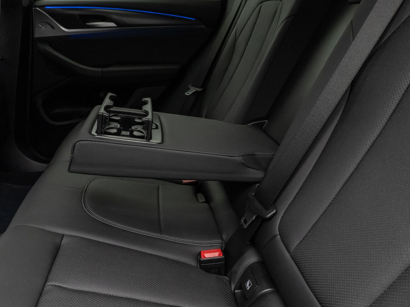 Fahrzeugabbildung BMW X3 xD20d M Sport Kamera DAB HiFi Stop&Go Komfort