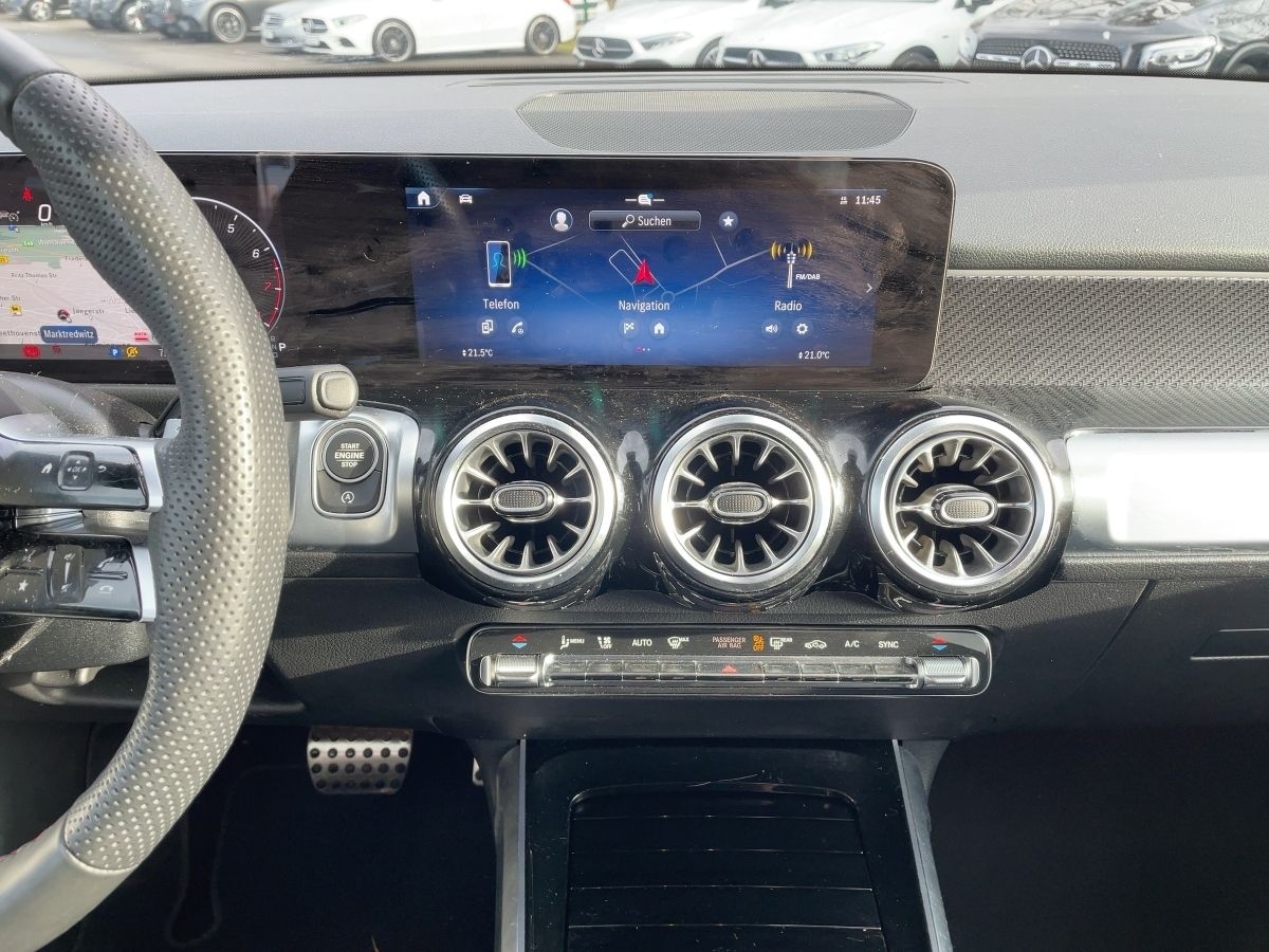 Fahrzeugabbildung Mercedes-Benz GLB 200 AMG/Pano/360°/AHK