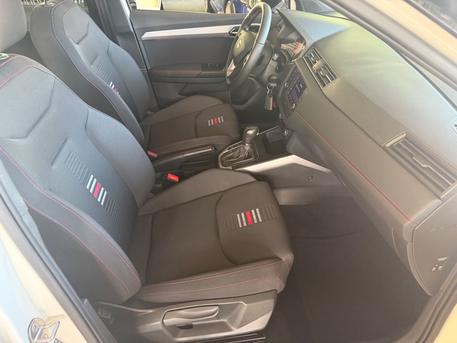 Fahrzeugabbildung SEAT Arona FR*Automatik