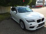 BMW X1 18 i sDrive LEDER M-SPORTPAKET1.HAND EDELHOLZ - gebrauchte BMW X1 aus dem Jahr 2012