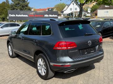 Volkswagen Touareg - 6
