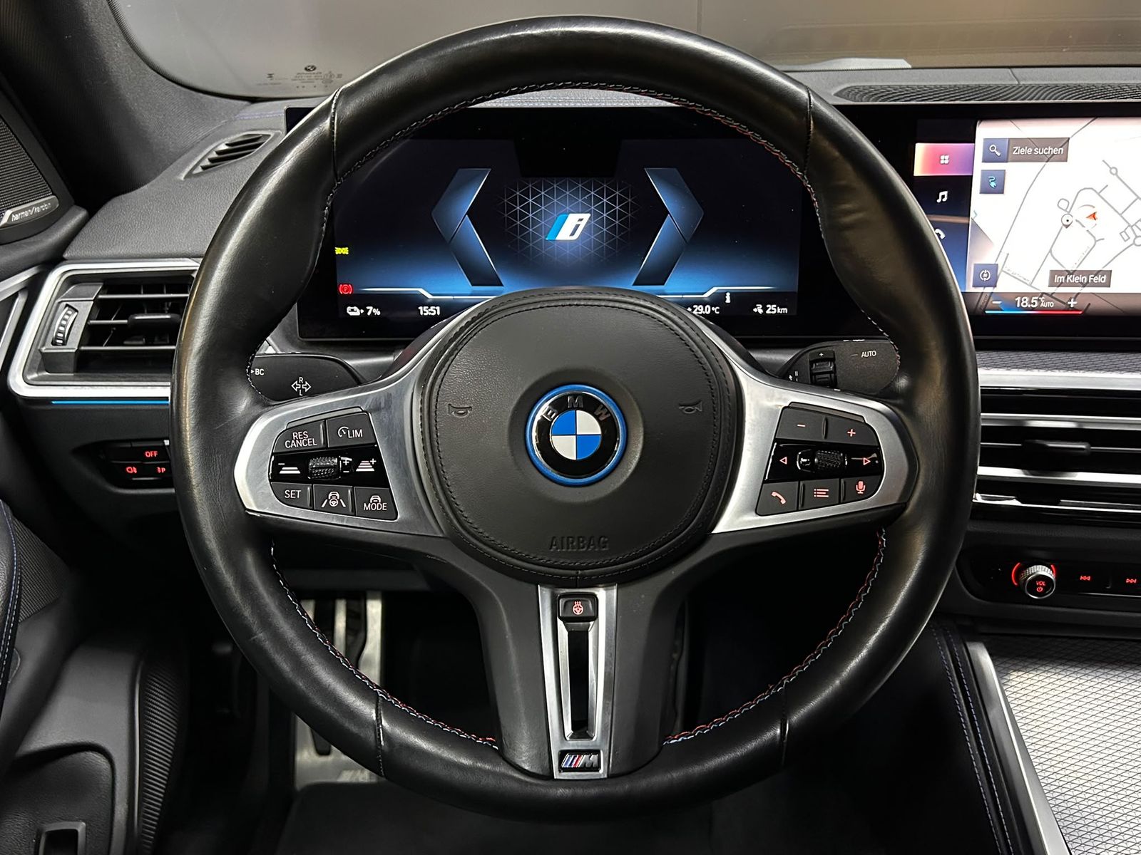 Fahrzeugabbildung BMW i4 M50 GC SHADO+LED+NAVI+MEMO+H&K+SHZ+AHK+WP+360
