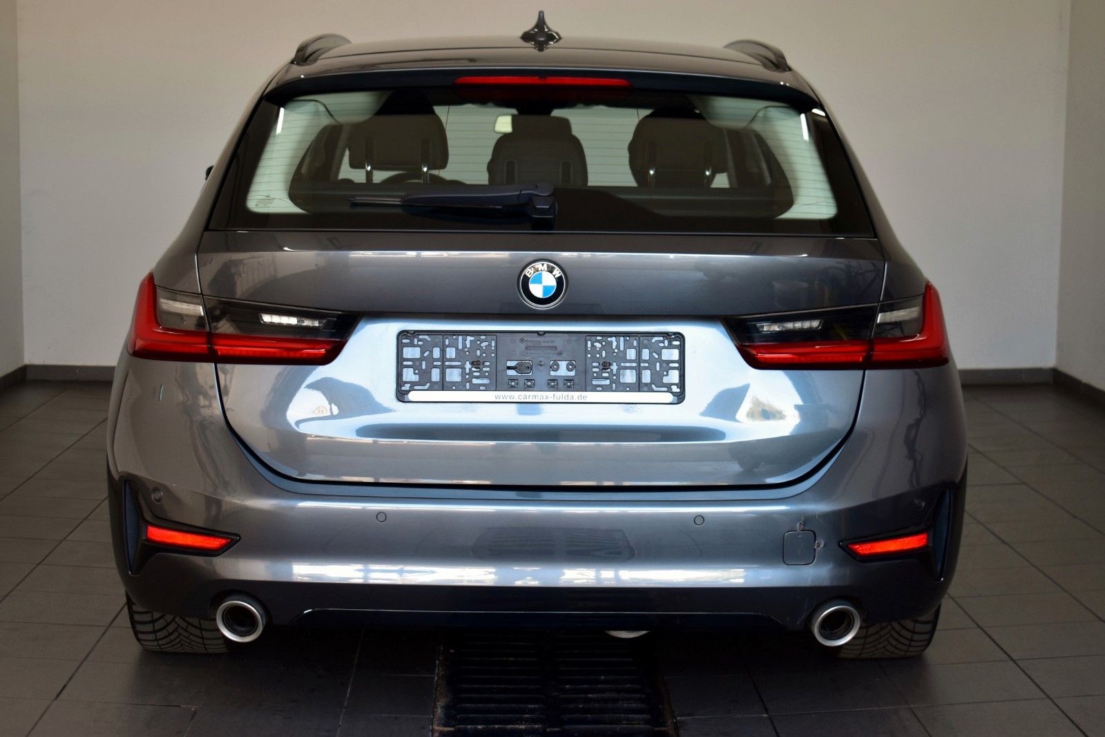 Fahrzeugabbildung BMW 320 d  Touring Sport Line,Leder,Navi,LED,AHK el.