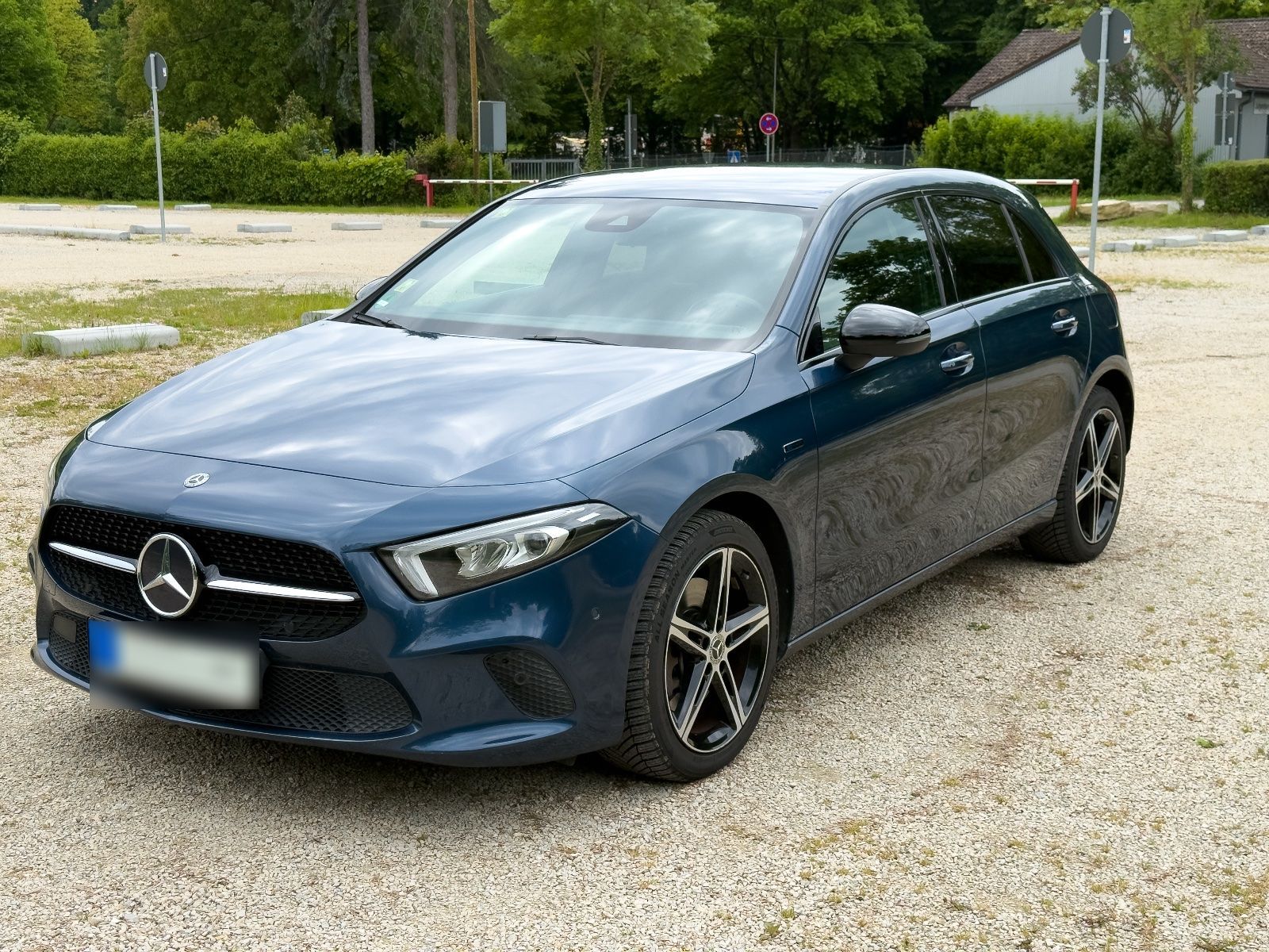MERCEDES-BENZ Mercedes-Benz A 250 e (W177)  Plug-in Hyb...