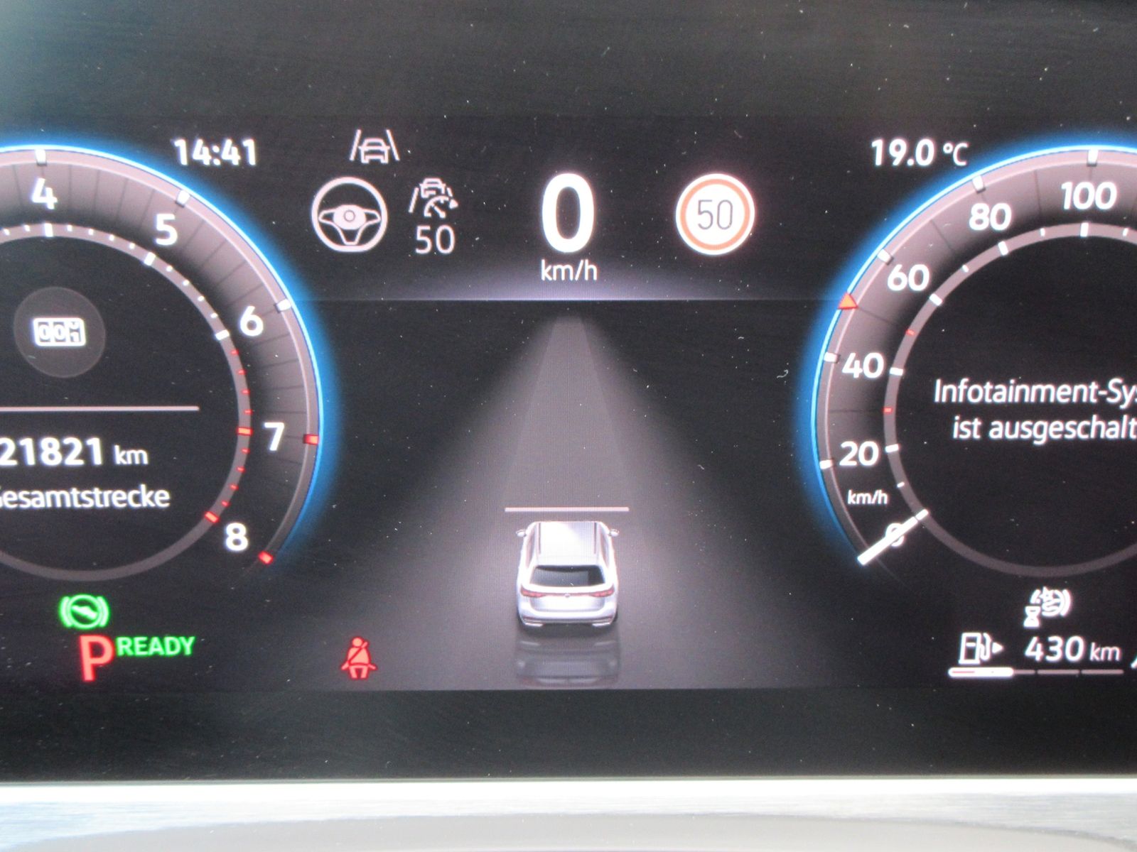 Passat Variant 1.5 eTSI DSG IQ.DRIVE/AHK/MATRIX/