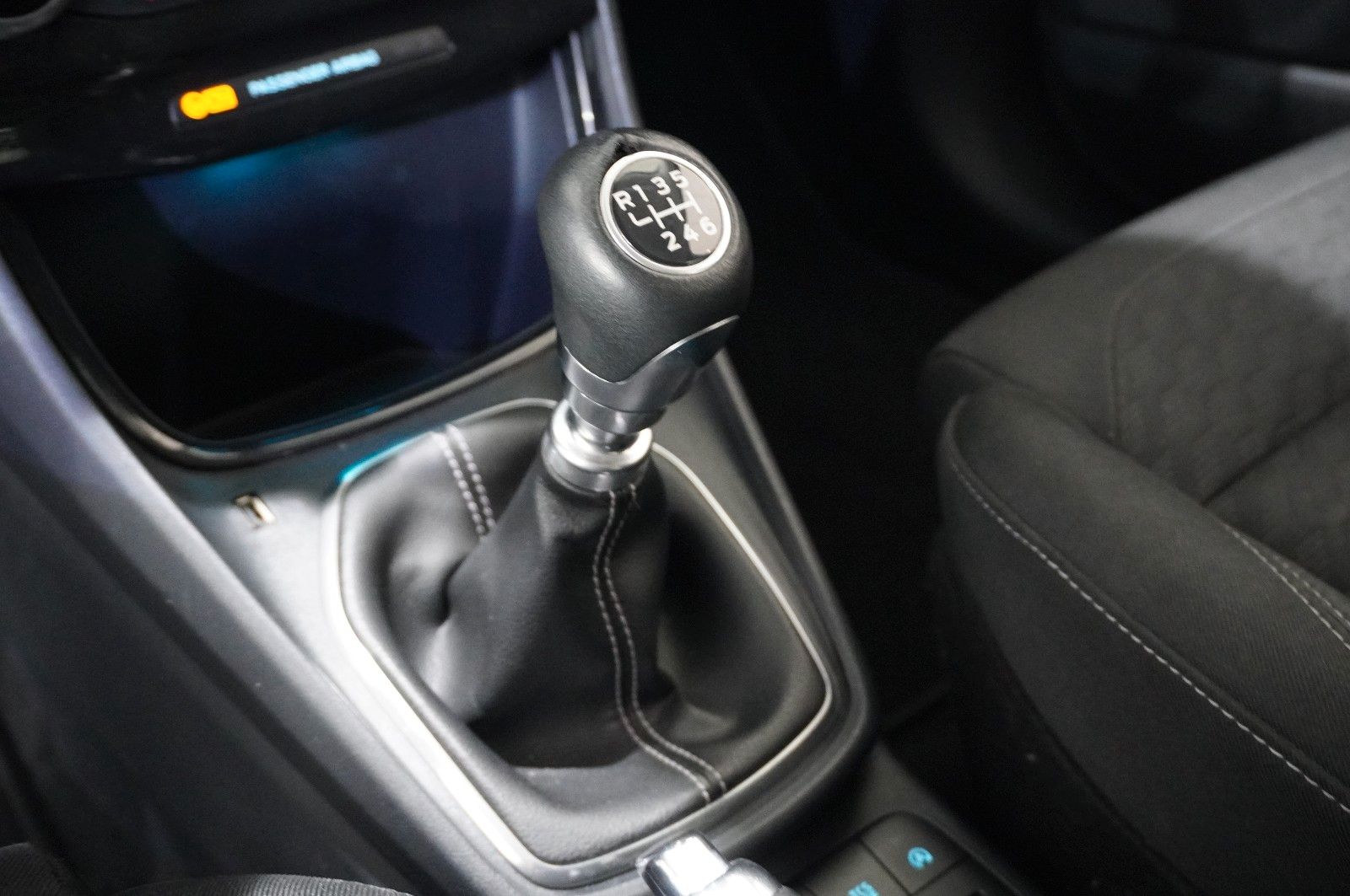 Fahrzeugabbildung Ford Puma 1.5D TITANIUM NAVI/LED/SHZ/TEMP./PDC/DAB+