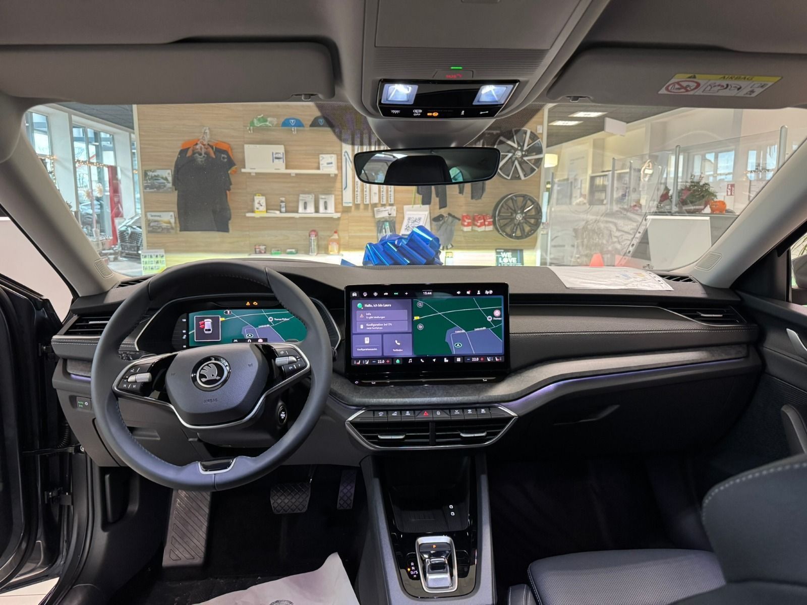 Fahrzeugabbildung SKODA Octavia Combi 2.0TDI DSG*RFK*AHK*NAVI*Head-Up