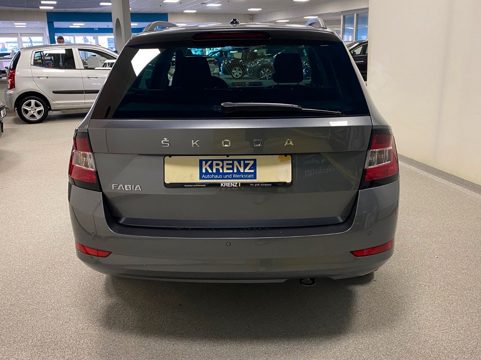 Fahrzeugabbildung SKODA FABIA COMBI 1.0 TSI Ambition+SHZ+SMARTLINK+ALU++