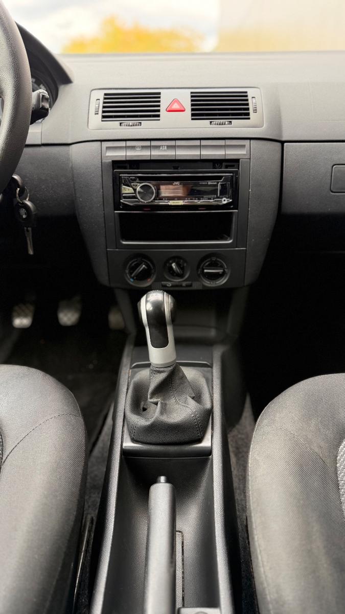 Skoda Fabia 2007 — photo 13