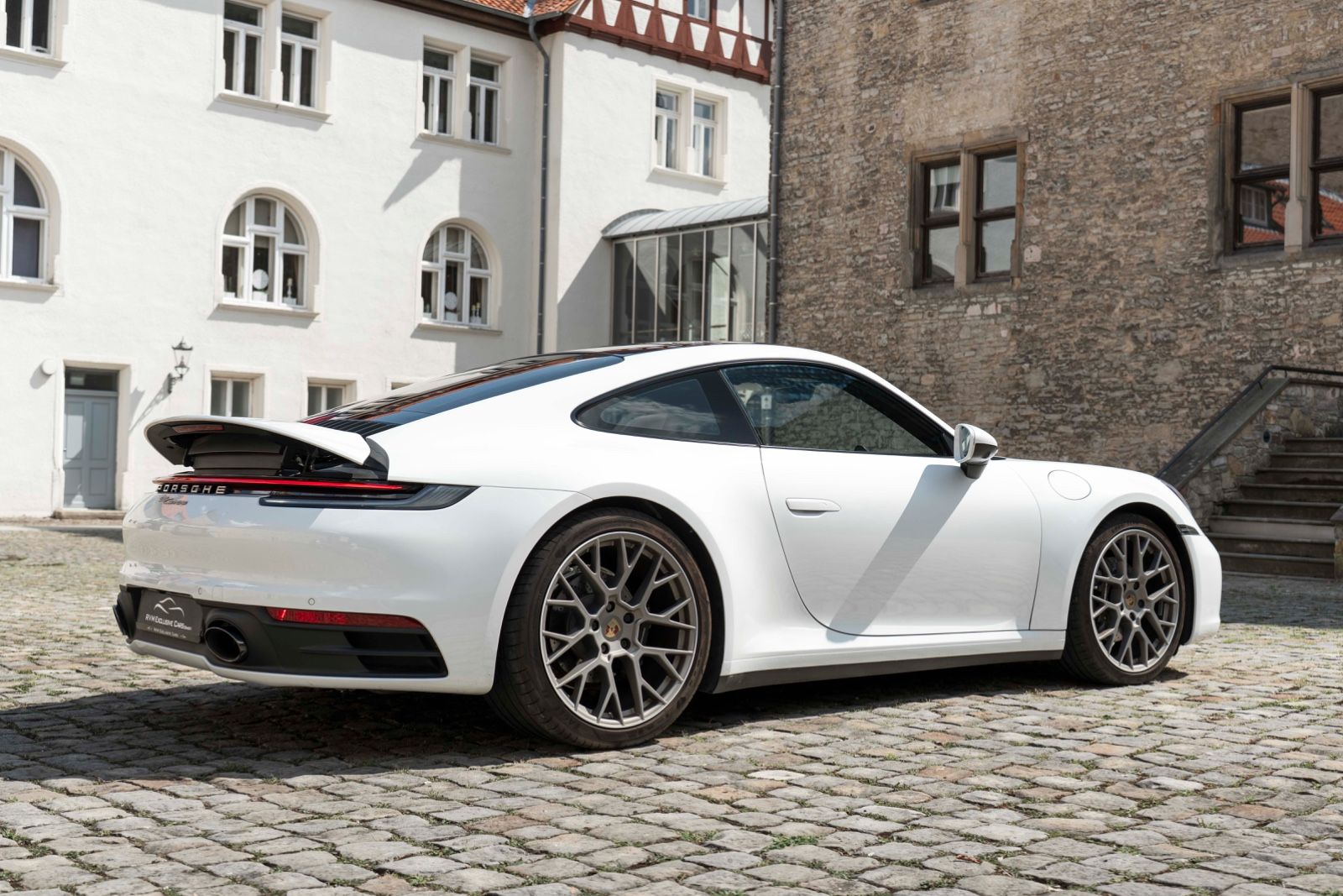 Fahrzeugabbildung Porsche 911 Carrera 992 BOSE SPORT-CHRONO PASM CARPLAY