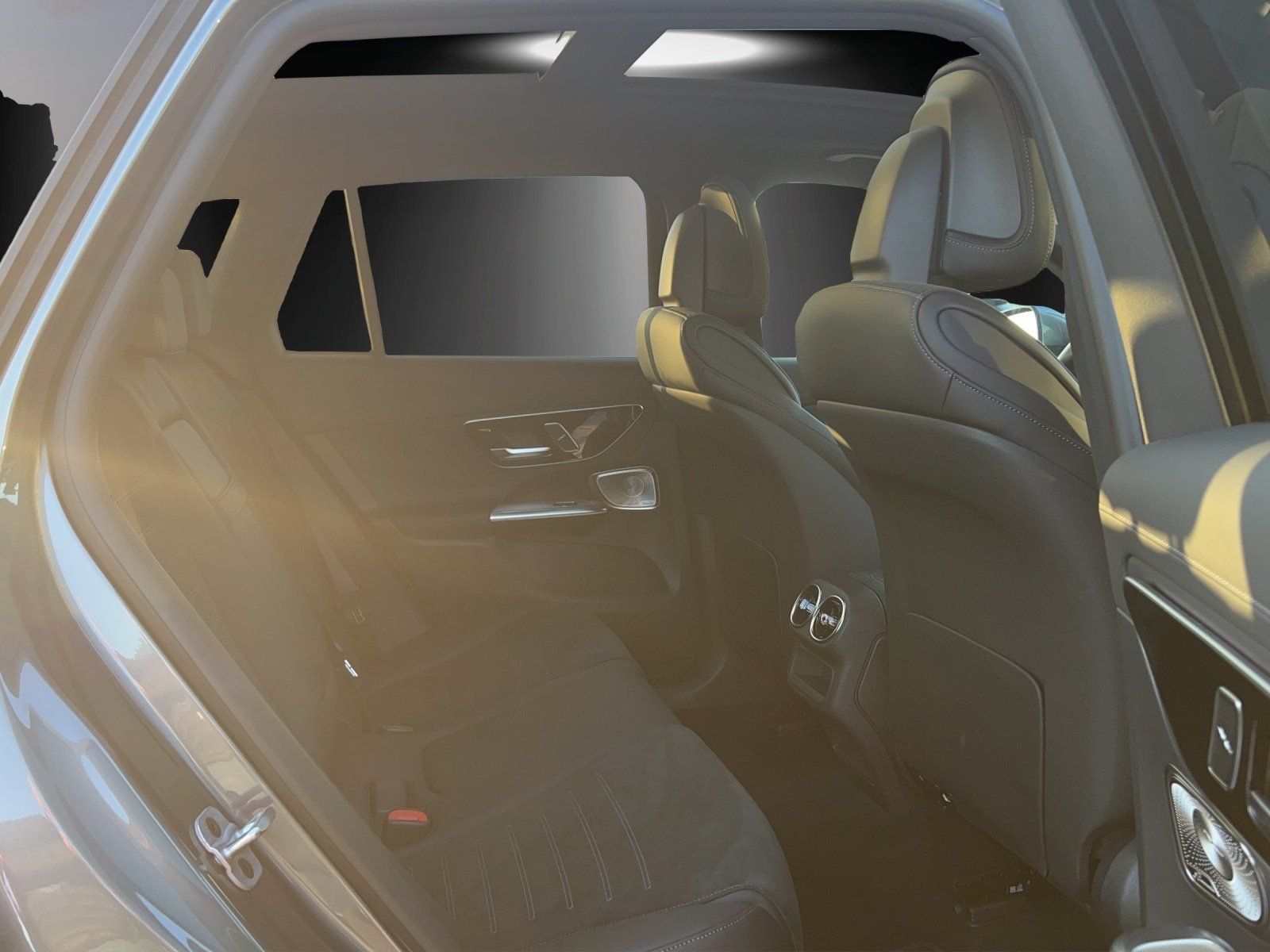 Fahrzeugabbildung Mercedes-Benz GLC 300 de 4M+AMG-Line+PSD+AHK+Memory+DISTRONIC