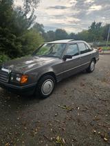 Mercedes-Benz Mercedes 260 E Oldtimer - Mercedes-Benz S 260 Gebrauchtwagen