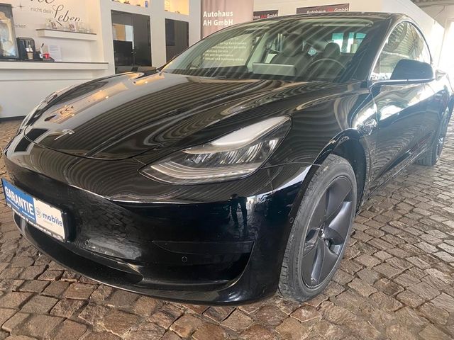 Tesla Model 3 Langstreckenbatterie - Hinterradantrieb