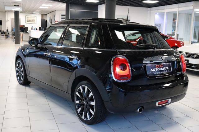 Fahrzeugabbildung MINI Mini Cooper 5-trg.|PANO|LED-RING|PDC|CHILI|BT