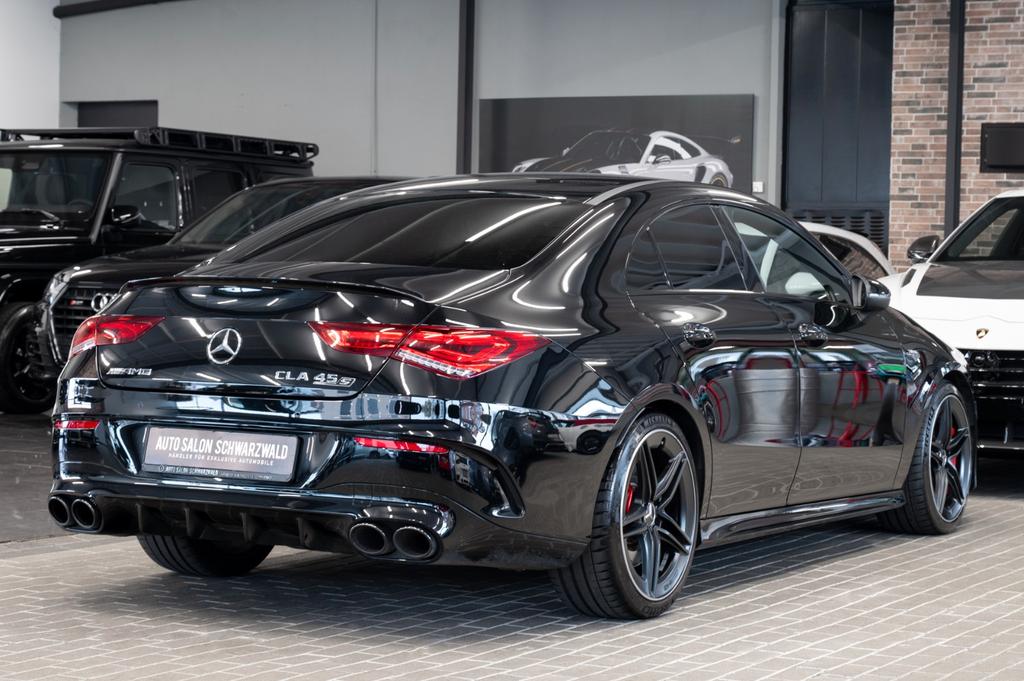 Mercedes-Benz CLA 45 AMG