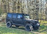 Jeep Wrangler Unlimited Sahara 3.8 Autom. Sahara - Jeep Wrangler mit Benzin-Antrieb: Geländewagen, 3.8