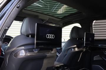 2024 AUDI S8 — миниатюра 18