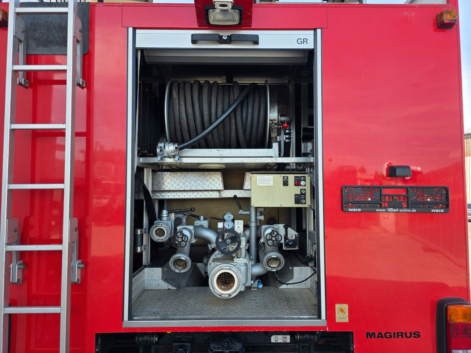 Fahrzeugabbildung Iveco EuroFire FF95E18W 4x4 LF8/6 Löschfahrzeug