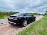 Porsche Panamera Approved 02/27 10 Jahre Edition  - Porsche Panamera Edition mit Hybrid-Antrieb (Benzin/Elektro)