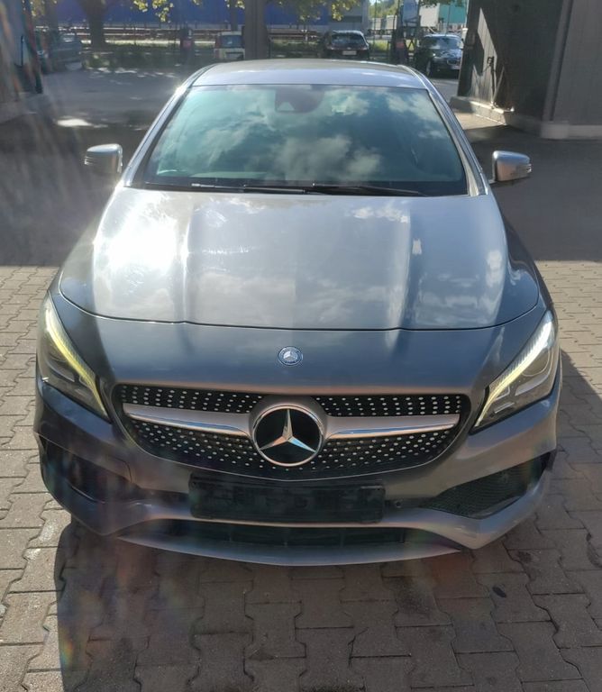 Image of Mercedes-Benz CLA 180