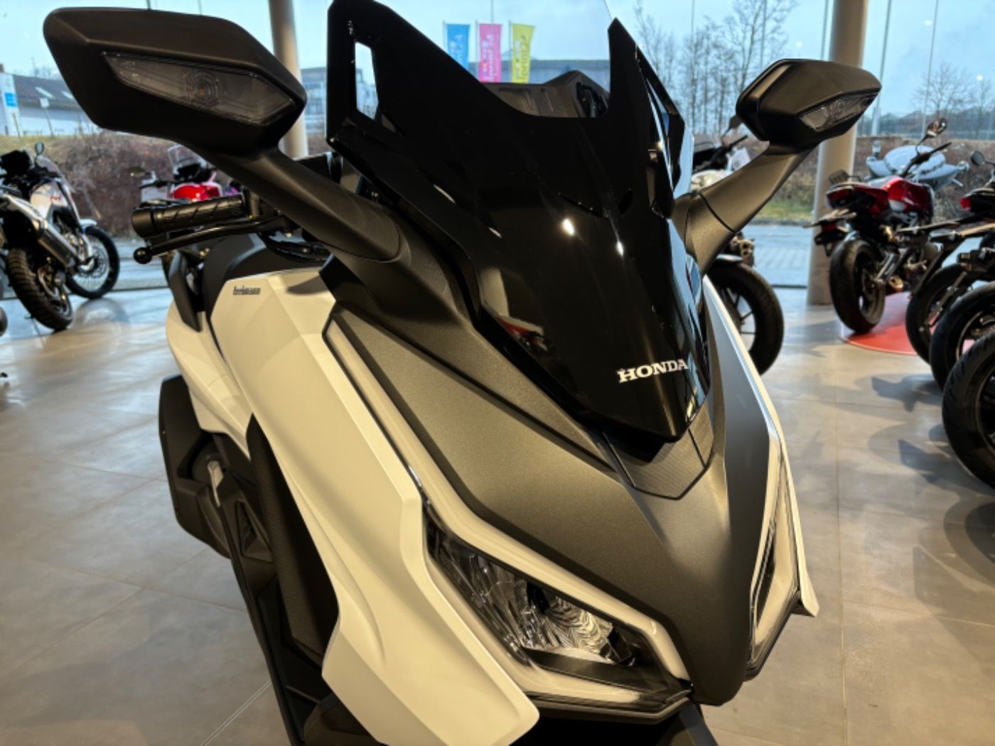 Fahrzeugabbildung Honda Forza 125 NSS 125 Modell 2025