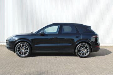 Porsche Cayenne - 8