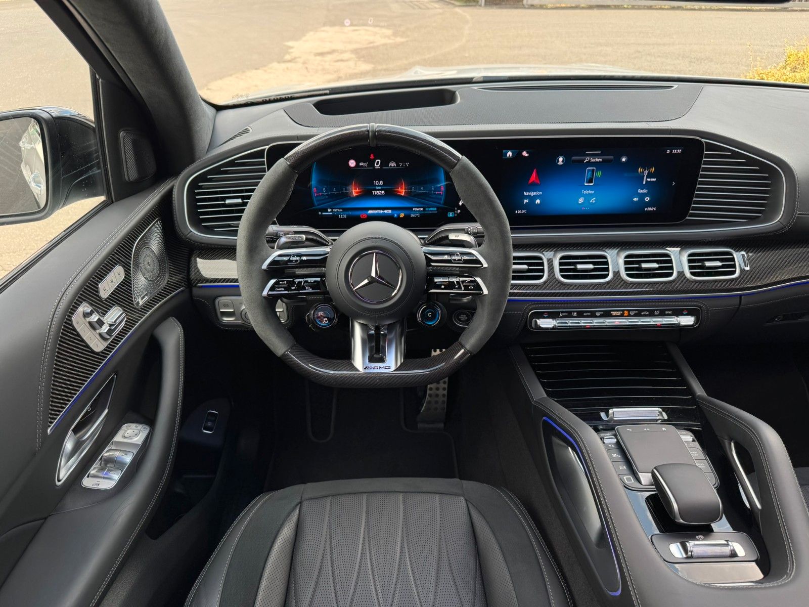 Fahrzeugabbildung Mercedes-Benz GLE 63 S 4M+ Drivers+HUD+AHK+Pano+Burm+Massage - mit KI generiert/bearbeitet