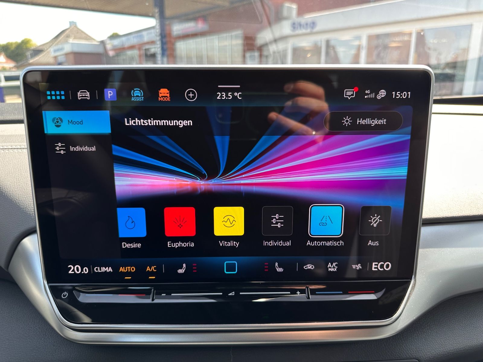Fahrzeugabbildung Volkswagen ID.4 Pro 82 kWh APP/ACC/NAVI/SHZG/RFK