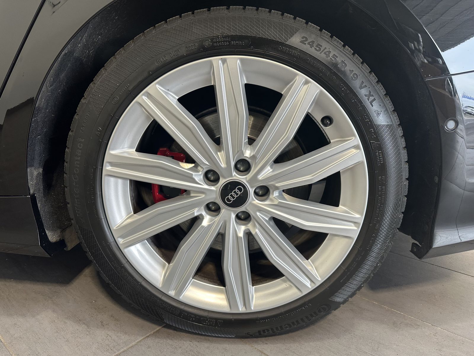 Fahrzeugabbildung Audi A6 Avant 55 TFSIe Qu S-Line NAV+LED+PANO+ACC+KAM
