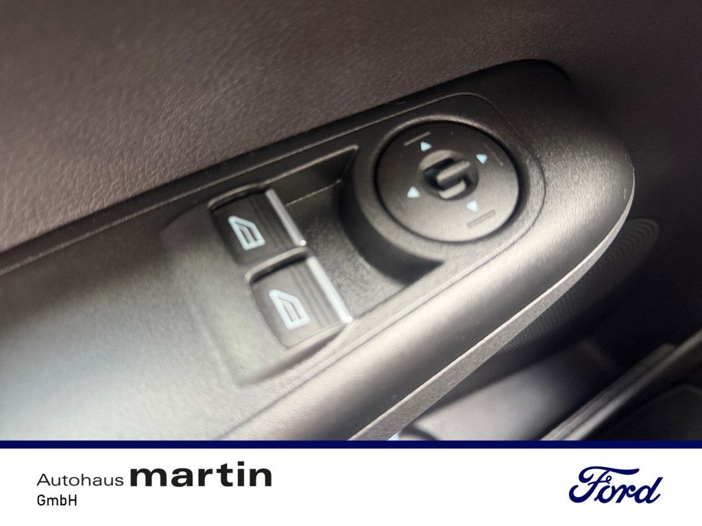 Fahrzeugabbildung Ford Tourneo Courier 1.0 Titanium KAMERA NAVI FACEL.
