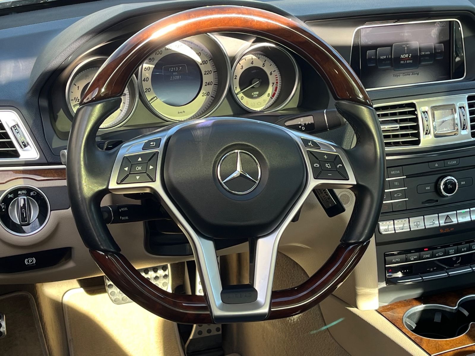 E400 Sport Edition Autom.*Navi*Alu*Pano*23tsd*HU