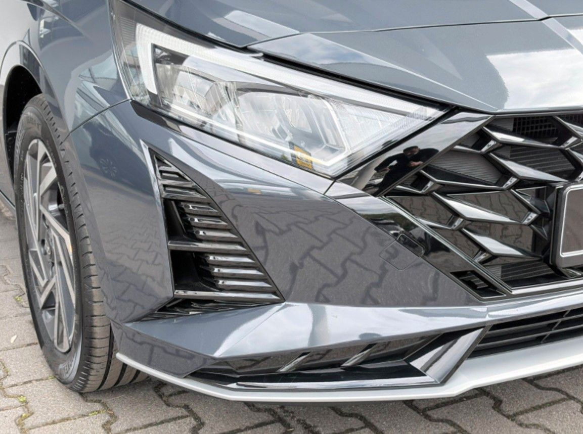 Fahrzeugabbildung Hyundai i20 Trend 90PS Automatik Navi/Kamera!