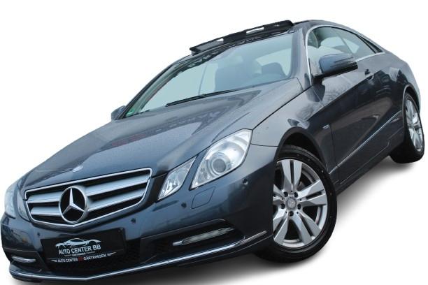 Mercedes-Benz E 200 Coupe PANORAMA*NAVI*61tkm*LED*ALU