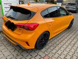Ford Focus 2,3 EcoBoost ST Styling-Paket ST Styli... - Ford Focus: Orange